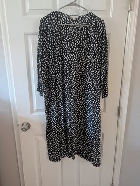 LOFT Black and White Open front lightweight Cardigan. NWOT